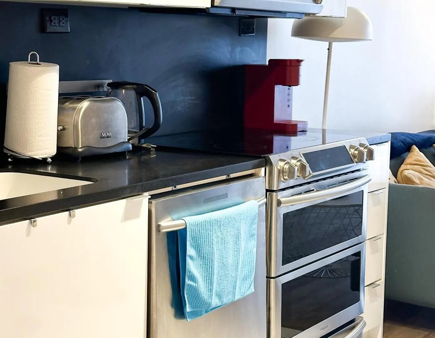 300 Front Suites - Two Beds With Free Parking Toronto 0*,  Canada