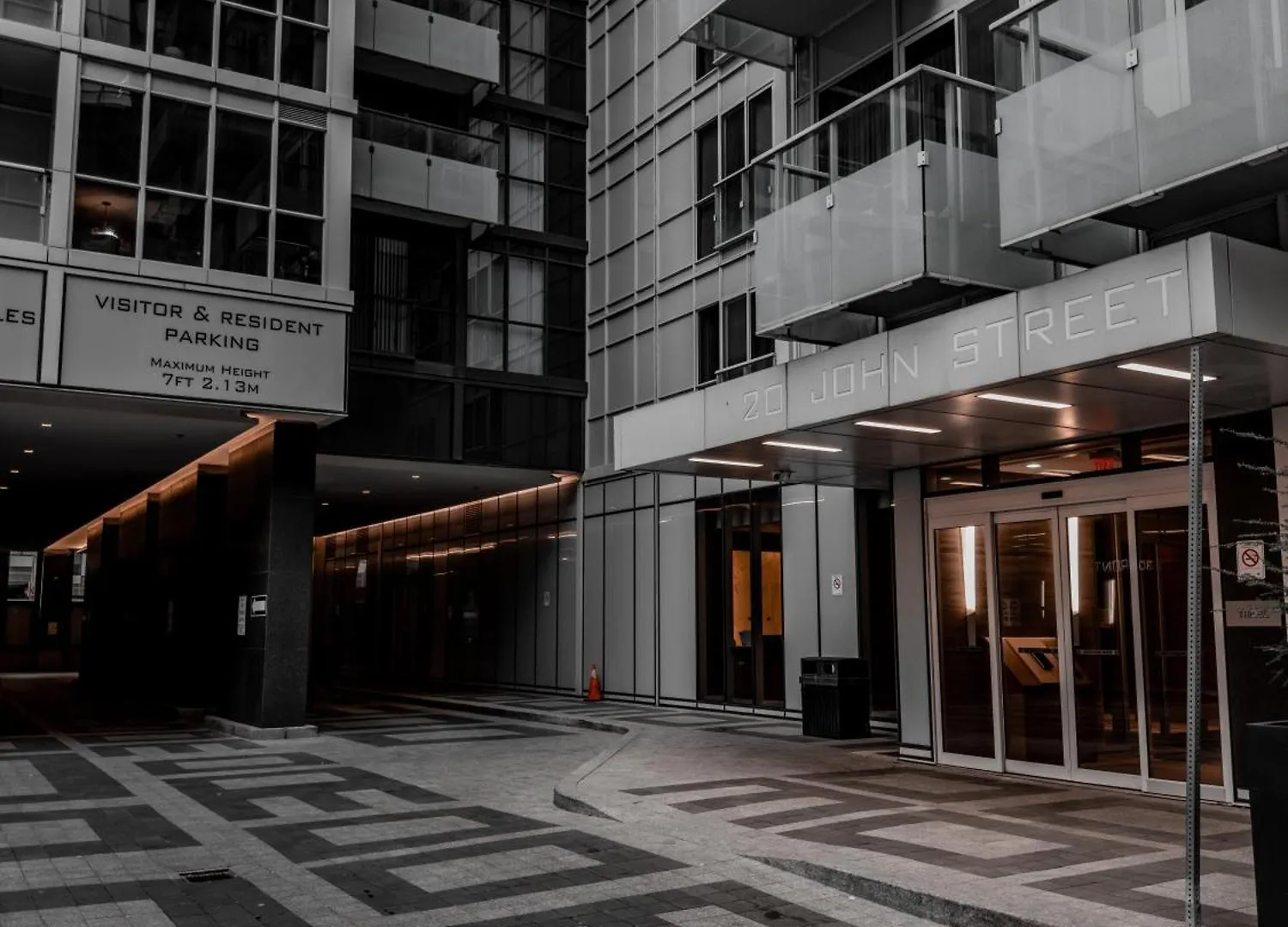 300 Front Suites - Two Beds With Free Parking Toronto 0*,  Canada